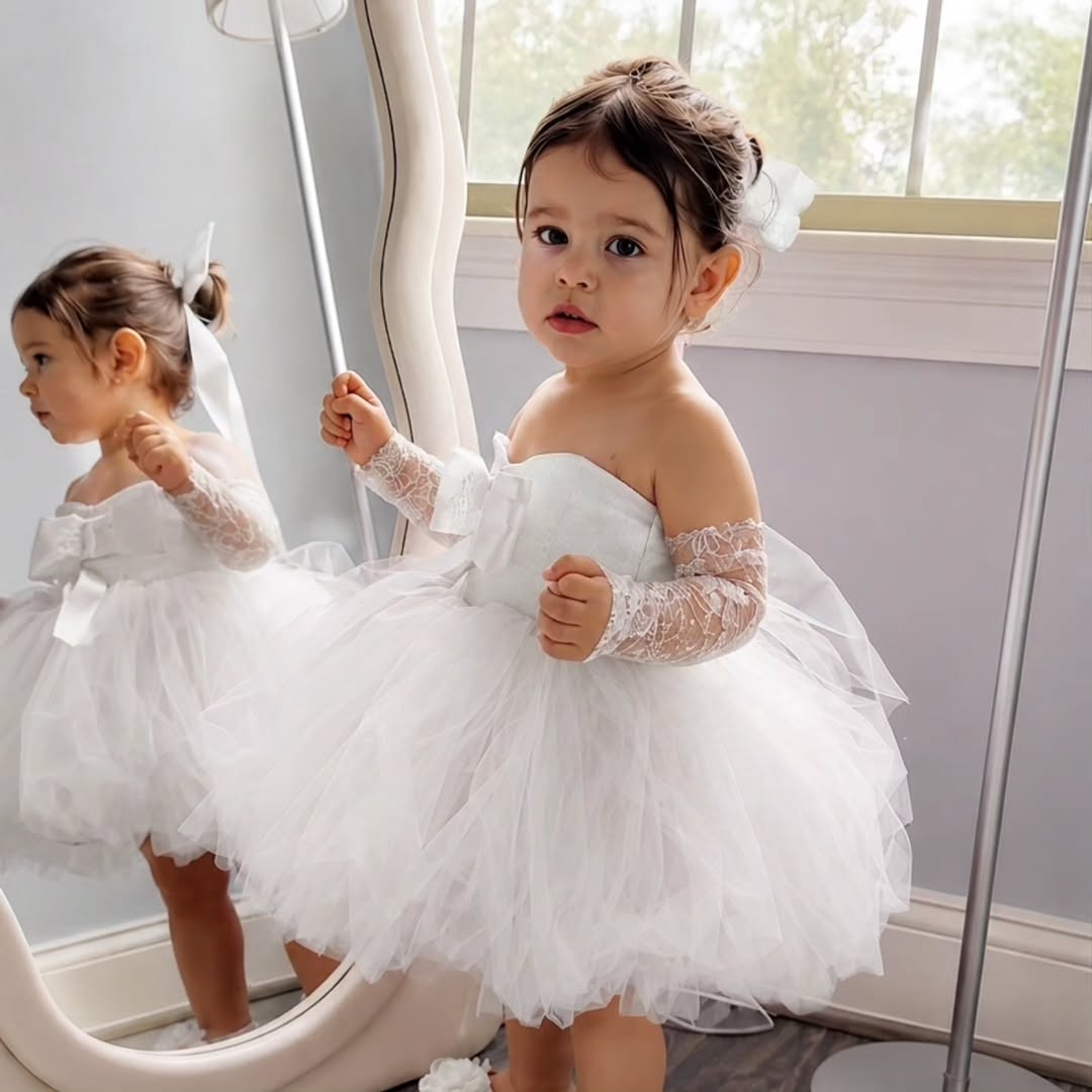 Princess Yellow Flower Girl Dr - Embroidery Embellishments recension och pris