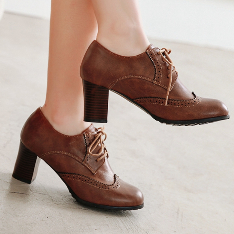 Vintage Women's High Heels Loa - Guipure Lace Panel recension och pris