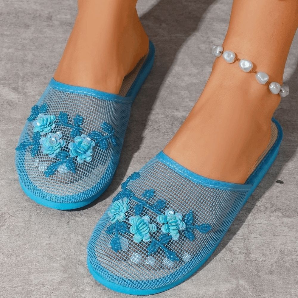 Casual Flower Embroidery Mesh  - Embroidery Embellishments recension och pris